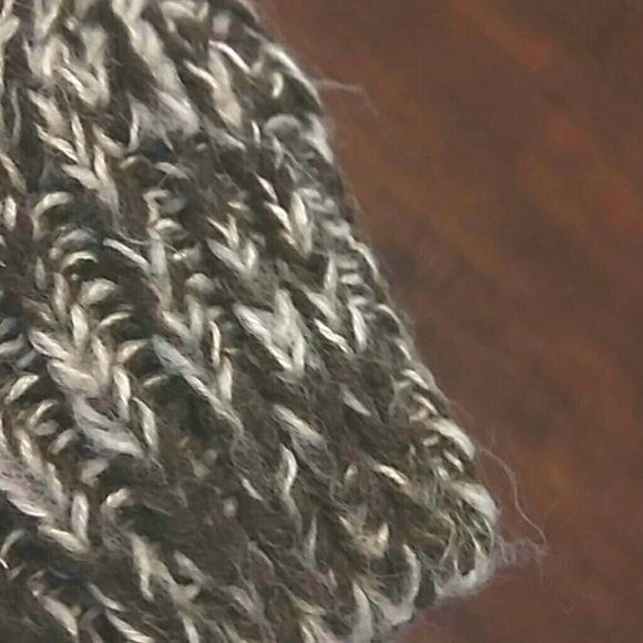 Design Lab Crew Neck Knitted Sweater - Picture 5 of 5